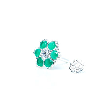 Load image into Gallery viewer, 925 Green flower nose pin (8mm)
