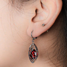 Load image into Gallery viewer, Andromeda Crystal Earring (45mm)
