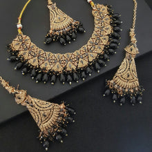 Load image into Gallery viewer, Kundan Black Stone Bridal Set
