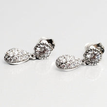 Load image into Gallery viewer, Diamond Earring - vistoso.pk
