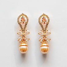 Load image into Gallery viewer, Eternal Snow Queen Earring - vistoso.pk
