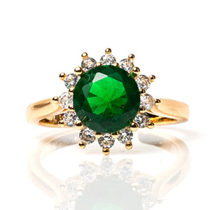 Round Cut Green Halo Ring - vistoso.pk