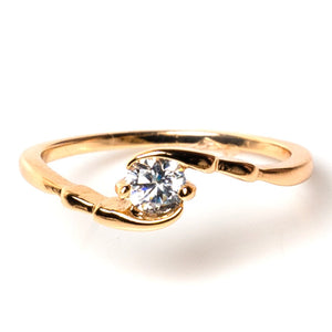 Sleek Solitaire Round Cut Ring - vistoso.pk